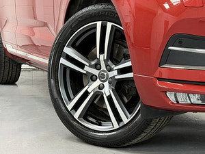 Volvo XC60 thumbnail