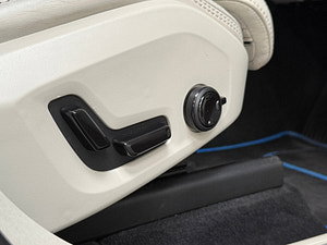 Volvo XC60 thumbnail