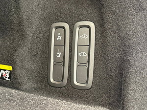Volvo XC60 thumbnail
