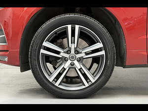 Volvo XC60 thumbnail