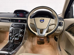 Volvo XC70 thumbnail