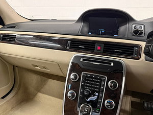 Volvo XC70 thumbnail