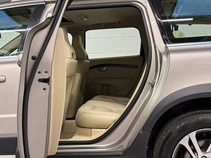 Volvo XC70 thumbnail