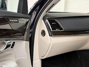 Volvo XC90 thumbnail