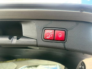 Mercedes-Benz C Class thumbnail