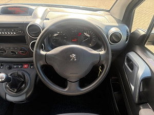 Peugeot Partner Tepee thumbnail