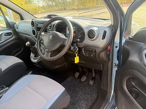 Peugeot Partner Tepee thumbnail