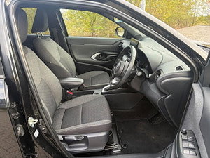 Toyota Yaris Cross thumbnail