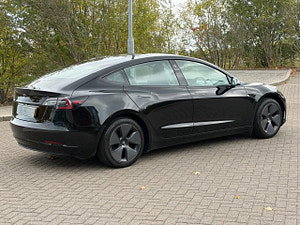 Tesla Model 3 thumbnail