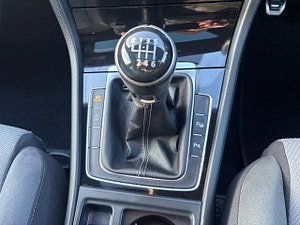 Volkswagen Golf thumbnail