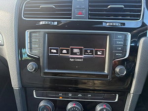 Volkswagen Golf thumbnail
