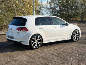 Volkswagen Golf thumbnail