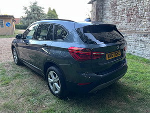 BMW X1 thumbnail