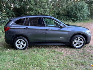 BMW X1 thumbnail