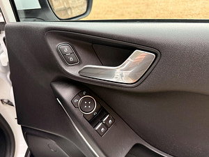 Ford Fiesta thumbnail