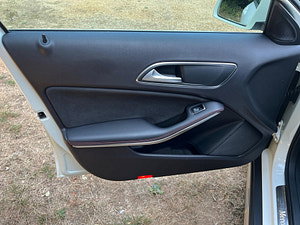 Mercedes-Benz GLA thumbnail