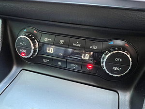 Mercedes-Benz GLA thumbnail
