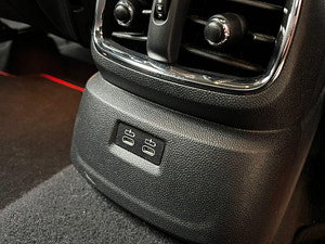 MINI Countryman thumbnail