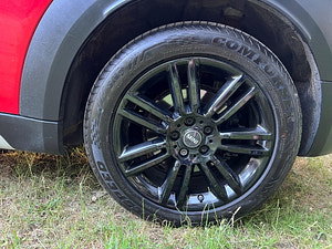 MINI Countryman thumbnail