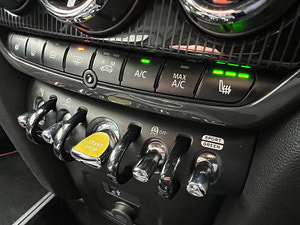 MINI Countryman thumbnail