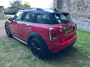 MINI Countryman thumbnail