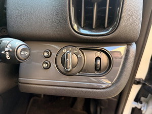 MINI Countryman thumbnail
