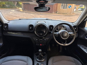MINI Countryman thumbnail