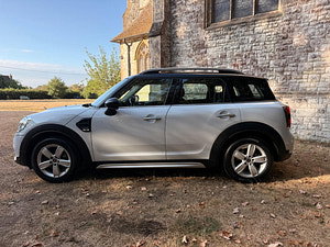 MINI Countryman thumbnail