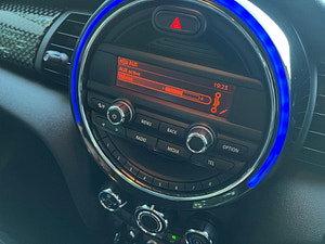 MINI Hatch thumbnail