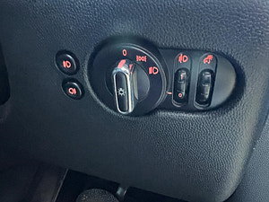 MINI Hatch thumbnail