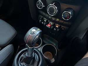 MINI Hatch thumbnail