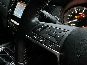Nissan X-Trail thumbnail
