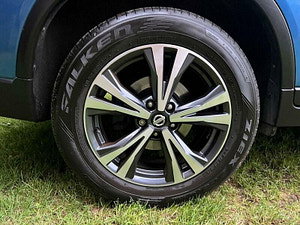 Nissan X-Trail thumbnail