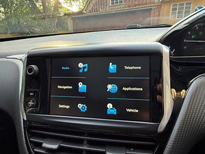 Peugeot 2008 thumbnail