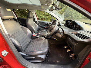 Peugeot 2008 thumbnail