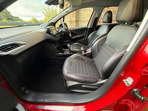Peugeot 2008 thumbnail