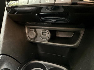 Peugeot 2008 thumbnail