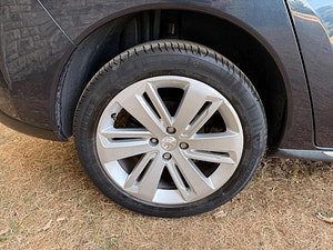 Peugeot 3008 thumbnail