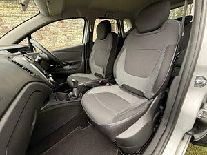 Renault Captur thumbnail
