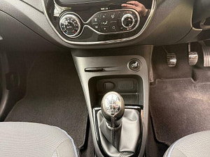 Renault Captur thumbnail