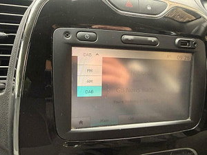 Renault Captur thumbnail