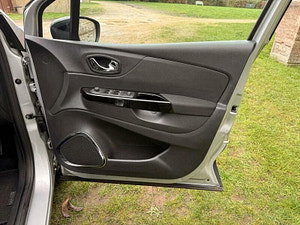 Renault Captur thumbnail