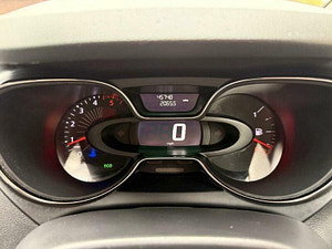 Renault Captur thumbnail