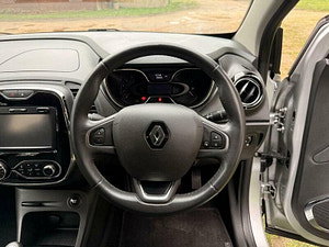 Renault Captur thumbnail