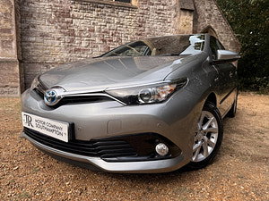 Toyota Auris thumbnail