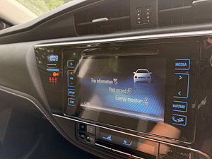 Toyota Auris thumbnail