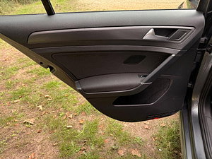 Volkswagen Golf thumbnail