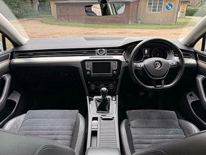 Volkswagen Passat thumbnail
