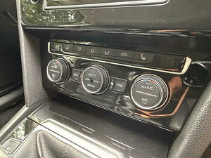 Volkswagen Passat thumbnail