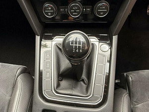 Volkswagen Passat thumbnail